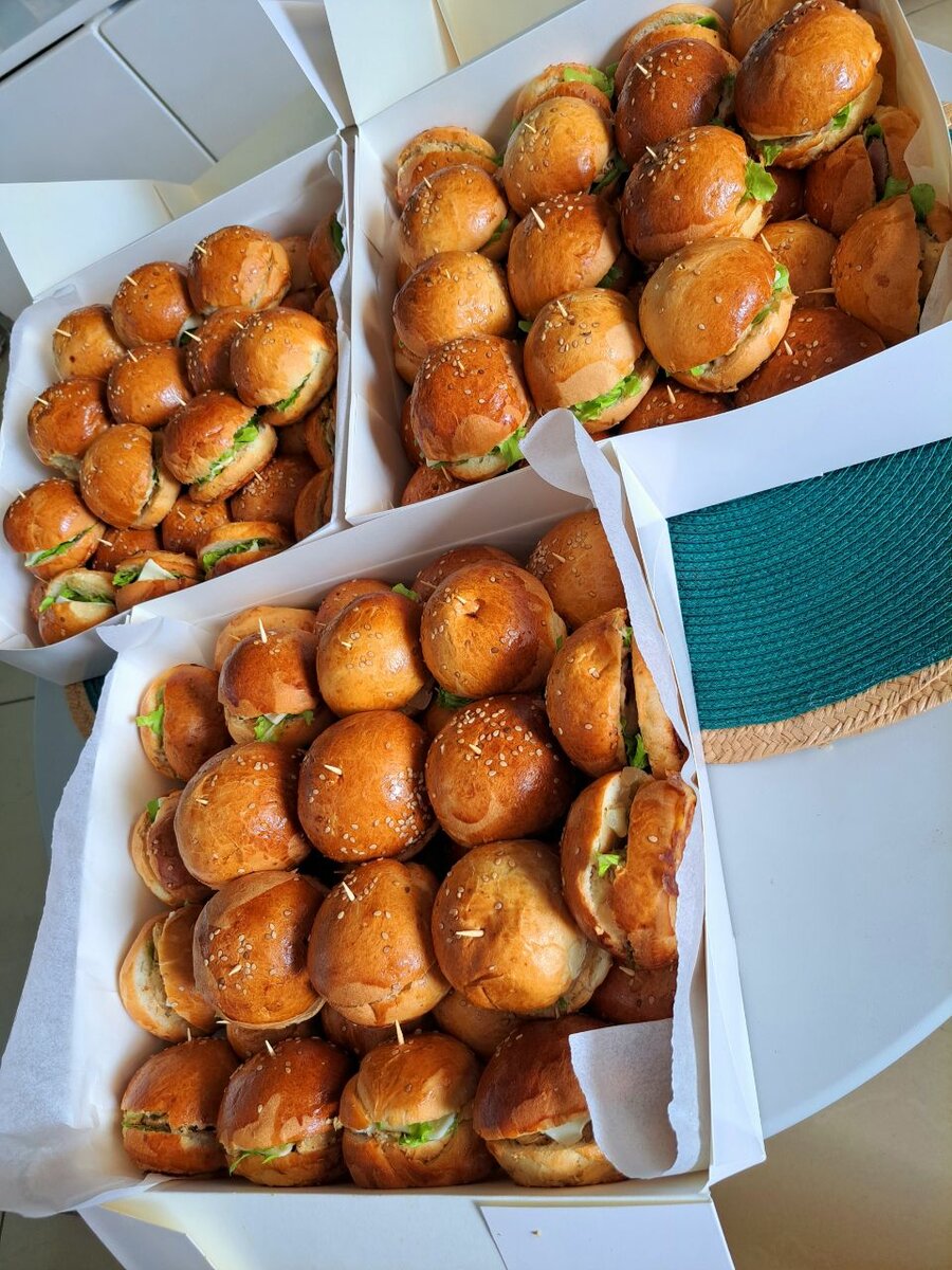 Mini burger pastels mignardise