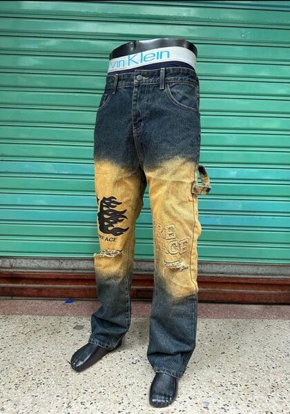 Baggy jeans