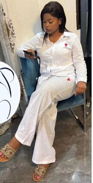 Ensemble pantalon et haut pour femme