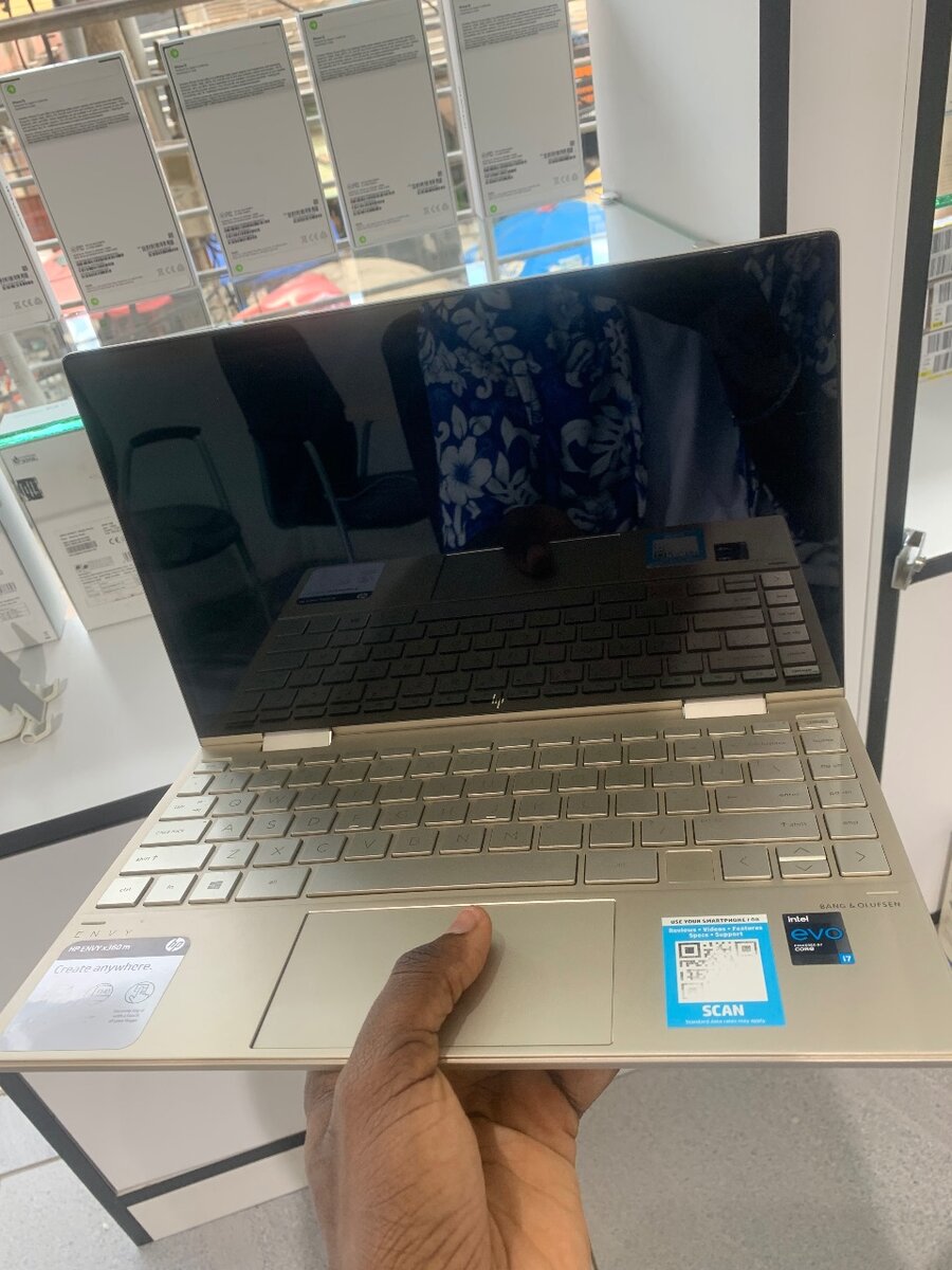 HP Envy x360