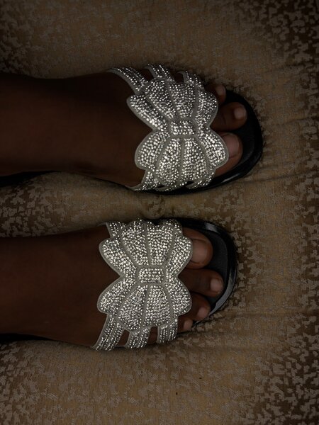 Sandales ornées paillettes