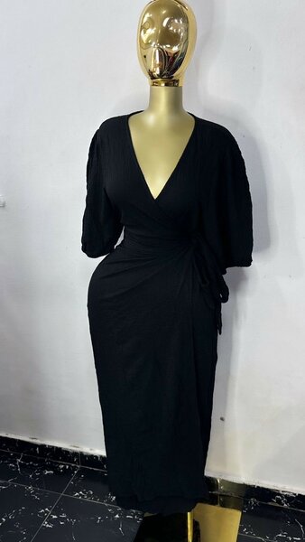 Robe Noire Élégante Femme