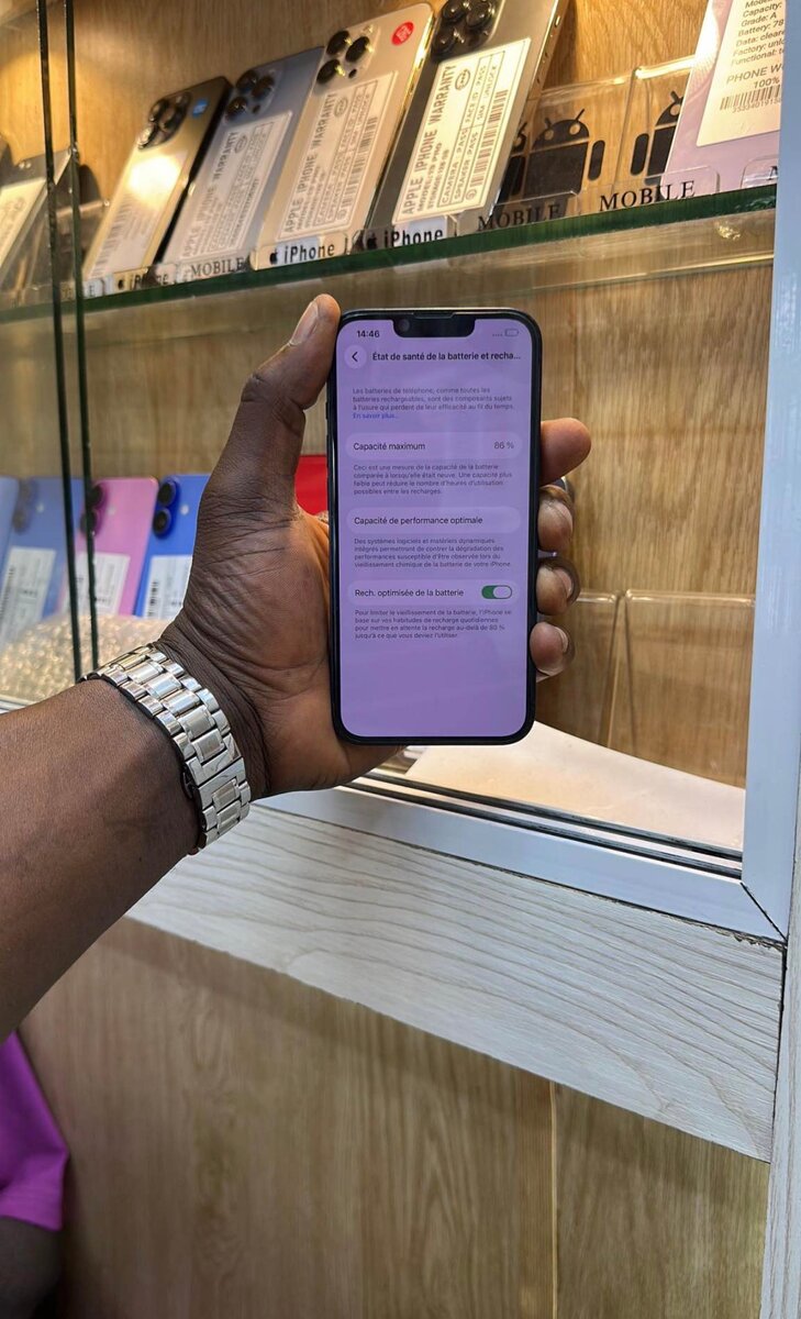 iPhone 14 Noir 128 Go