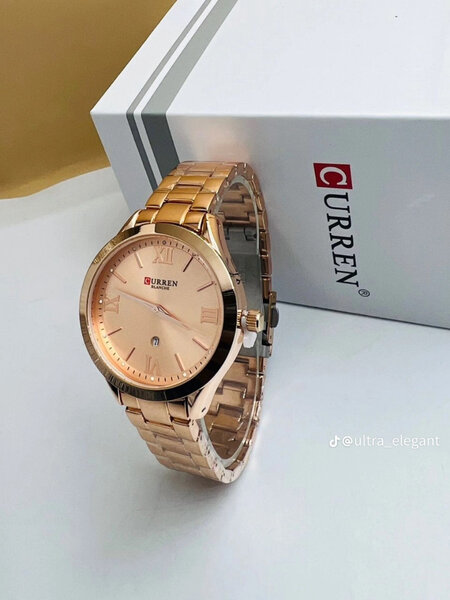 Montre femme  CURREN élégante