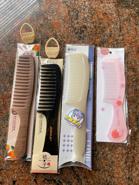 Combs