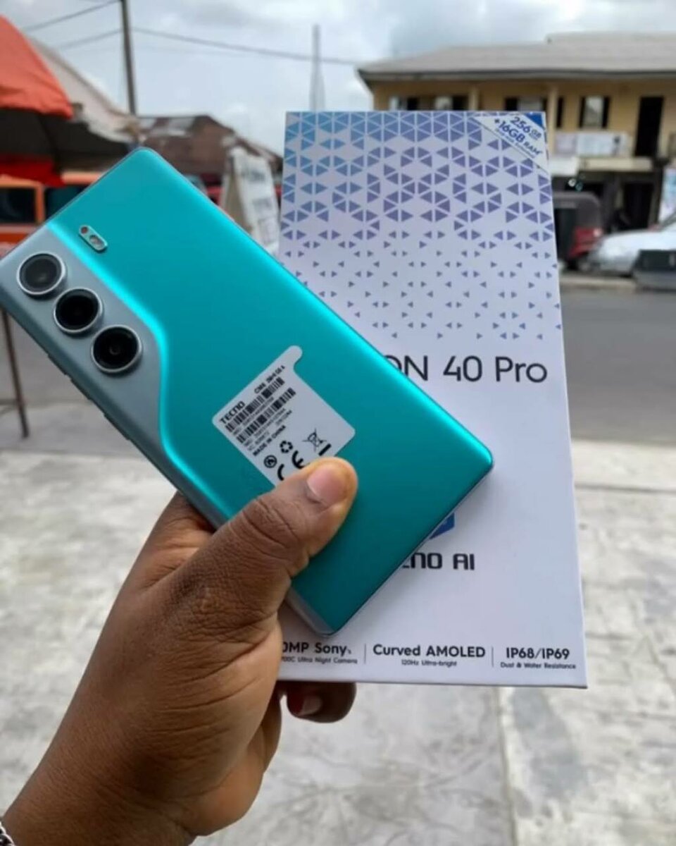 Tecno Camon 40 Pro - 16/256Go
