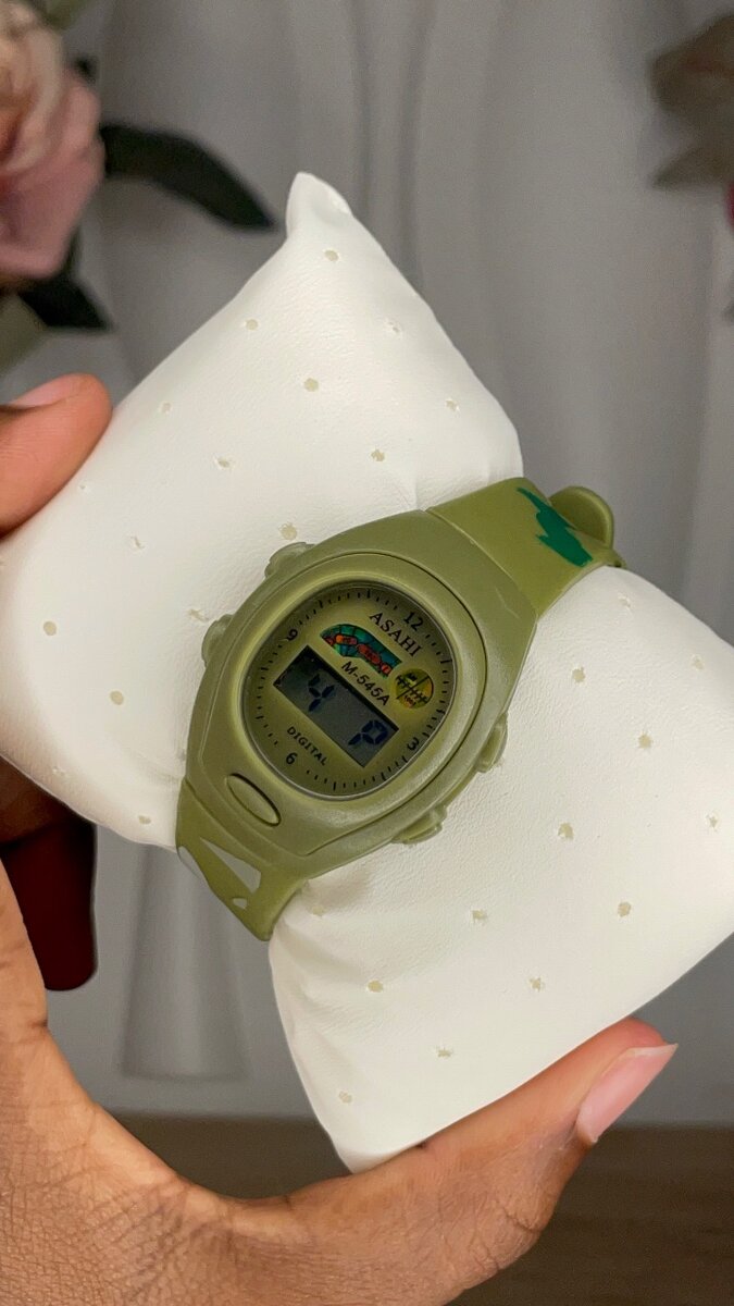 Montre digitale sportive Asahi