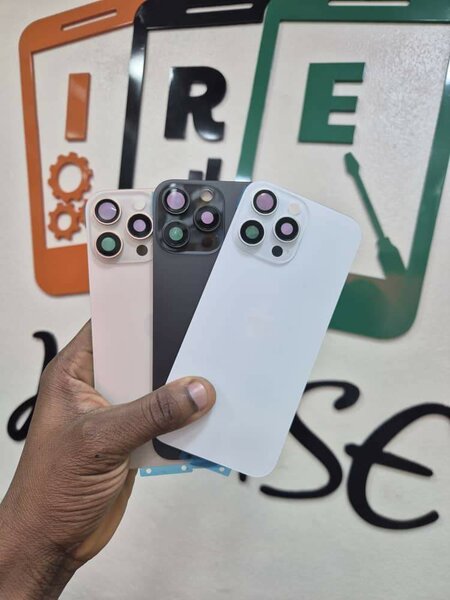 Coques arrière iPhone colorées