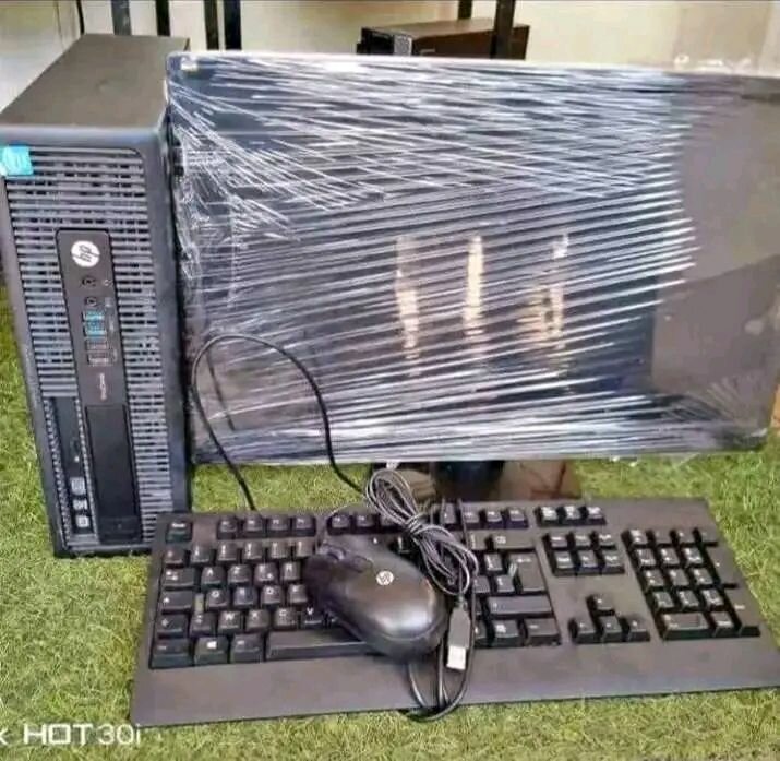 Ordinateur de bureau complet