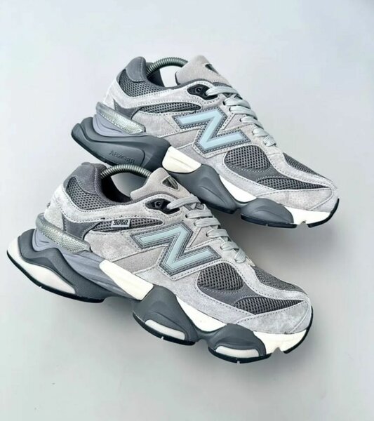 NEW BALANCE CLASSIC