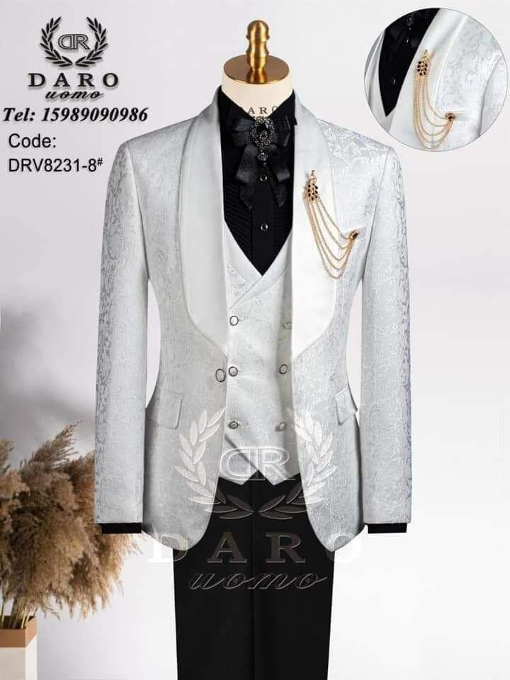 Costume de marié élégant homme