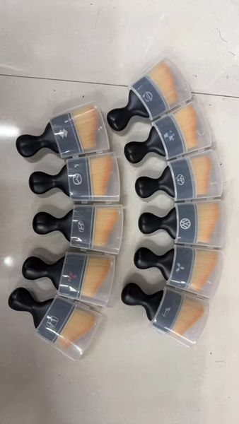 Brosse de nettoyage voiture