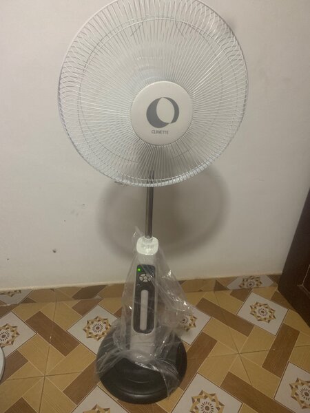 Quality Rechargeable fan very strong last many hours