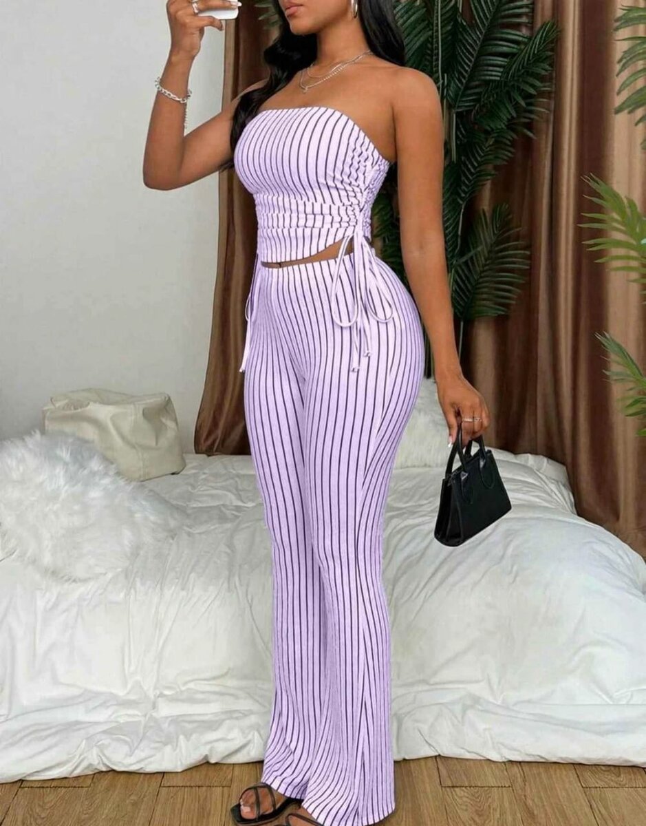 Combinaison élégante rayée