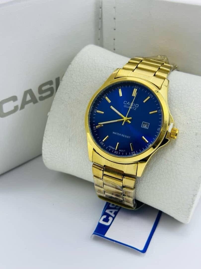 Montre Casio Plaquée Or Élégante