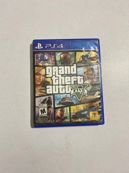 GTA 5 -PS4 version -