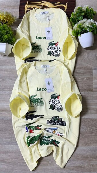 T-shirts Lacoste pour hommes