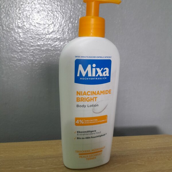 Lotion Corps Niacinamide Éclat