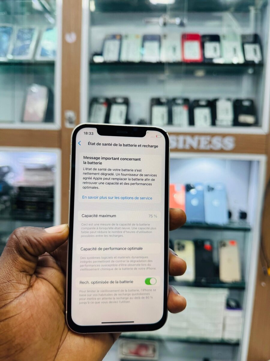 iPhone 12 simple 64Go tout pas