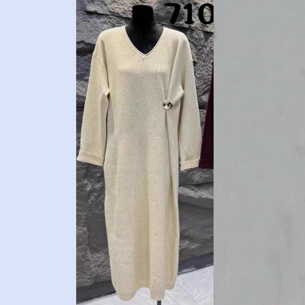 Трикотажное платье