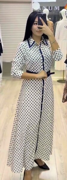 Платье макси с лаконичным принтом