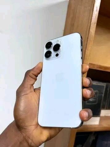 iPhone 14 Pro Max 128 Go Blanc