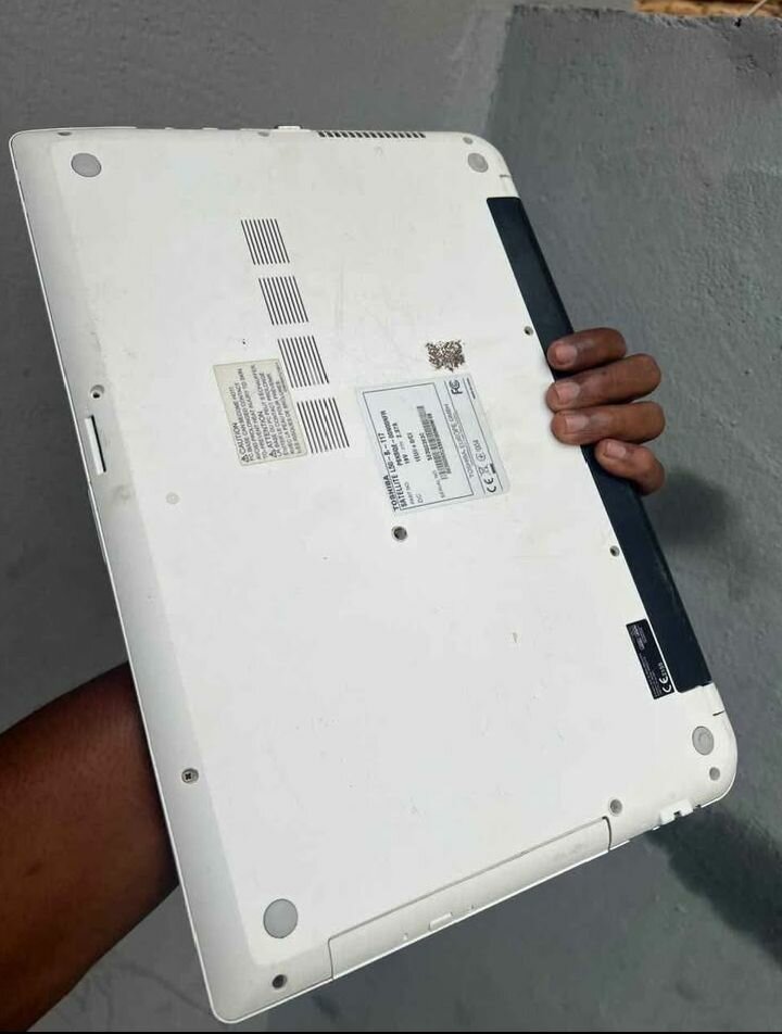 Ordinateur Portable Toshiba Blanc