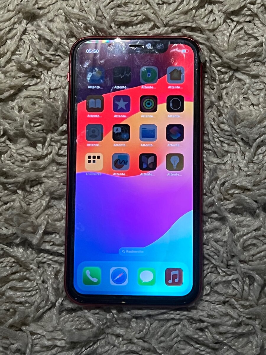 iPhone 11 64gb ( vendu avec reçu )
