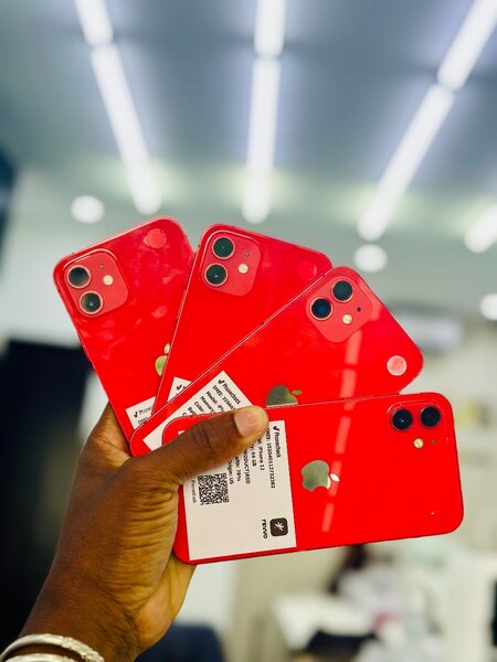 iPhone 12 simple rouge 64 giga