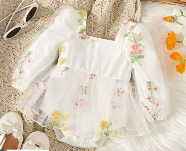 Barboteuses bébé adorables