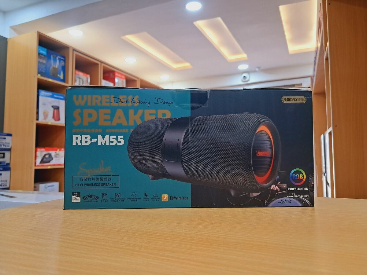 Brand new Remax Bluetooth speaker