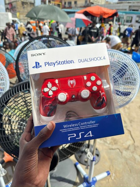 Manette PS4 Spider-Man