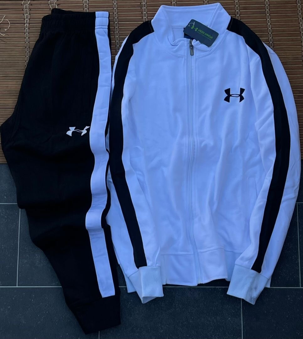 Ensemble survêtement blanc et noir