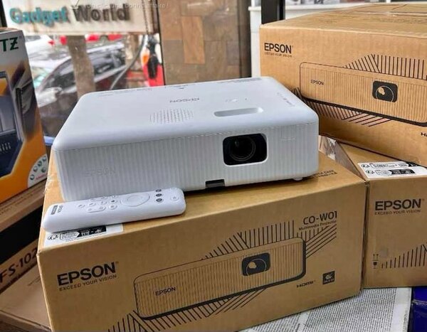 Projecteur Epson CO-W01