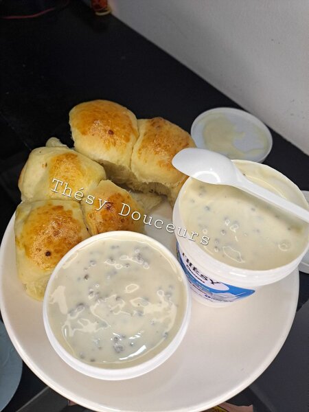 6 pains fouré + 2 pot de dèguê