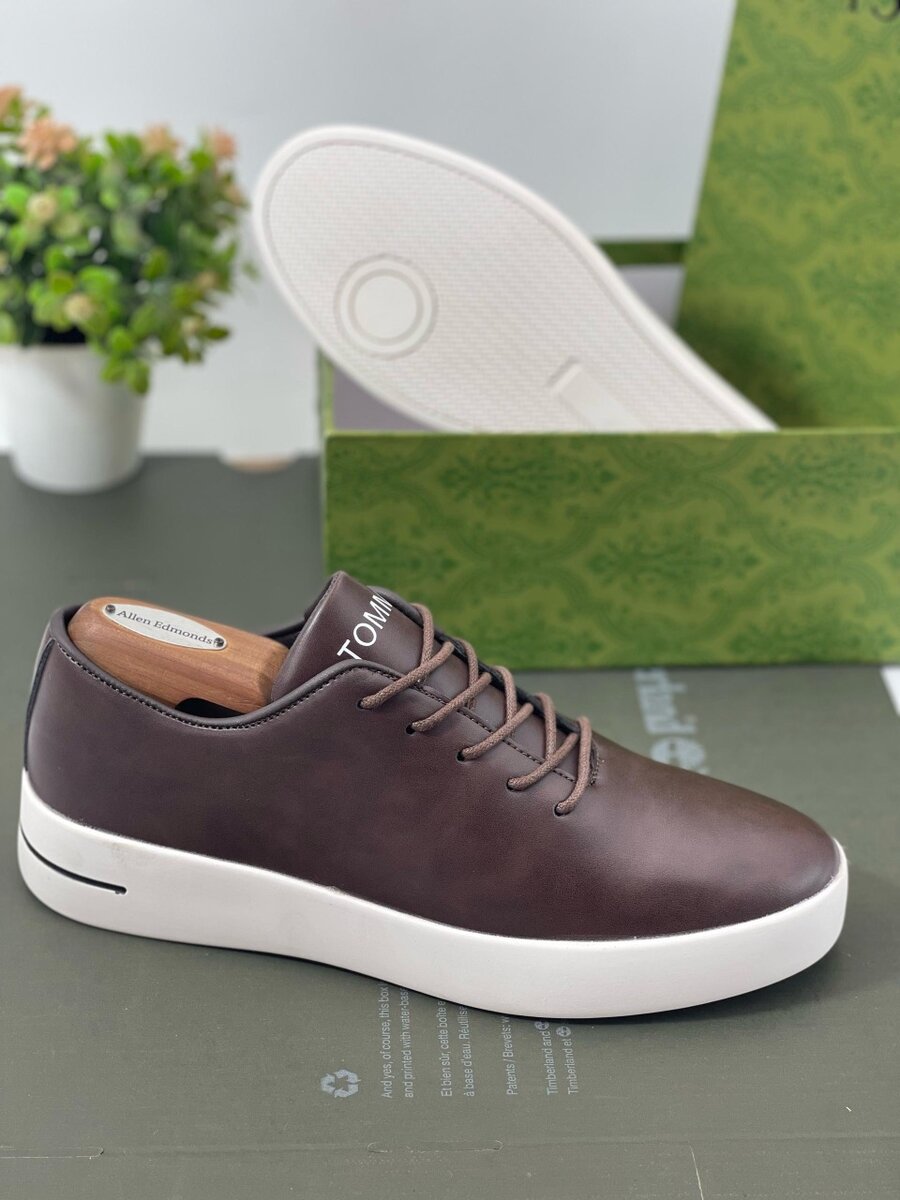 LACOSTE BROWN AND WHITE