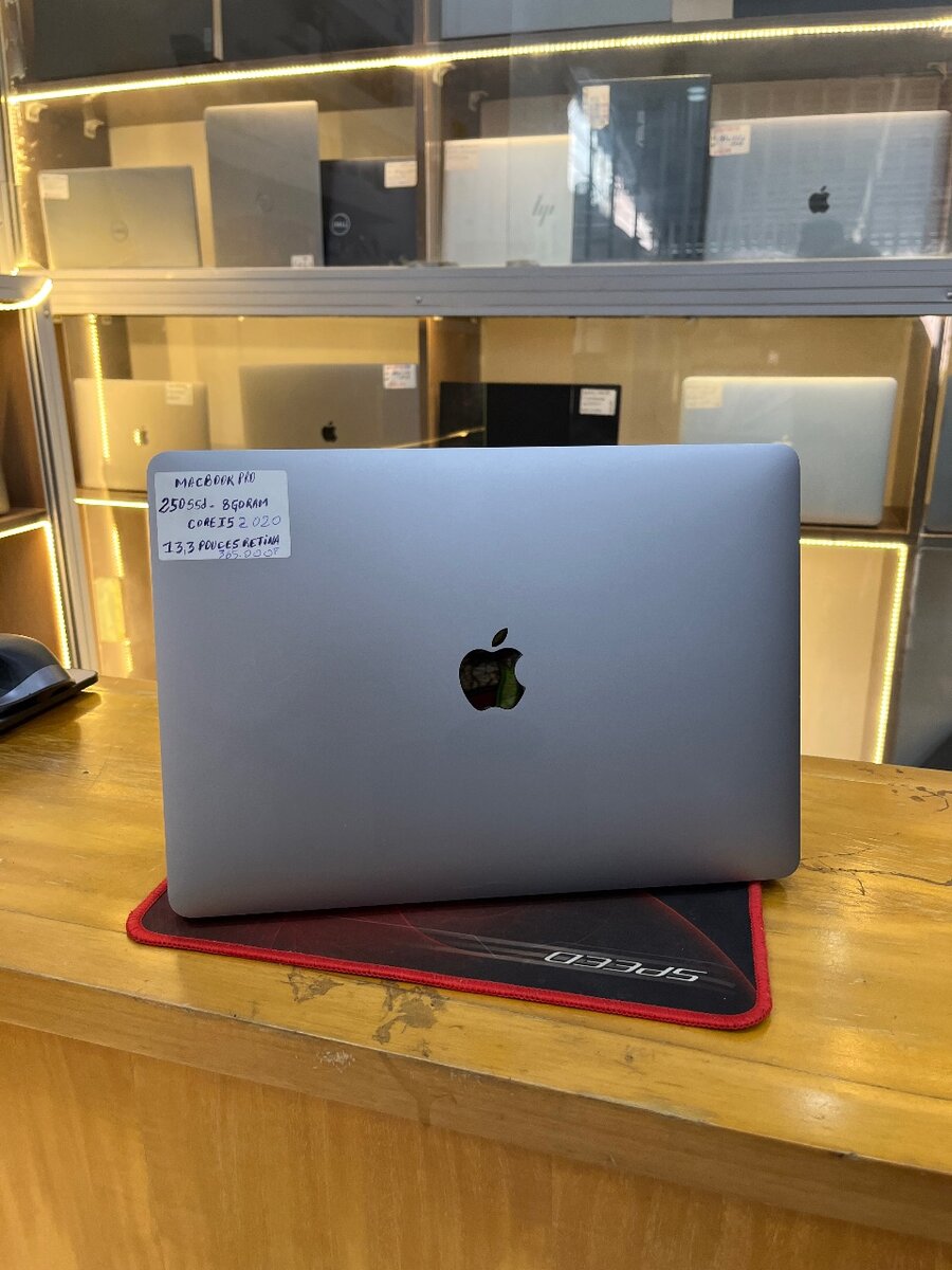 MACBOOK PRO 2020