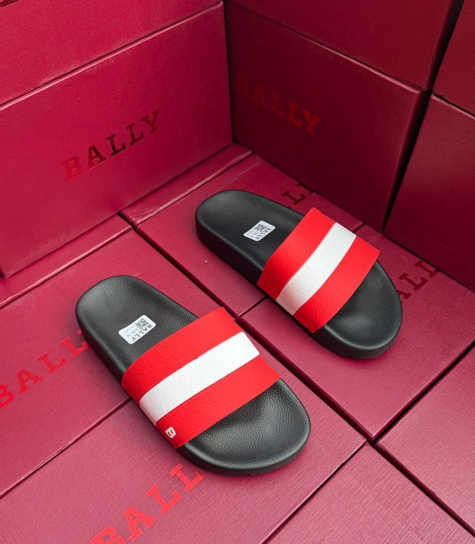 Tongs de marque tendance