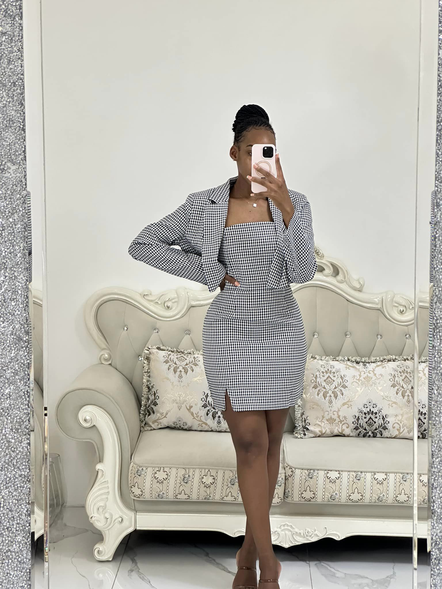 black and white bodycon dress