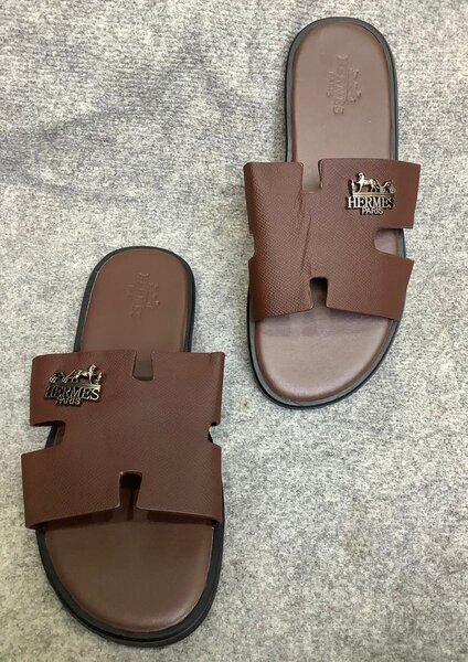 Sandales en cuir marron