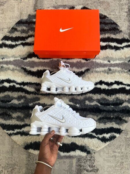Baskets Nike Shox Blanches