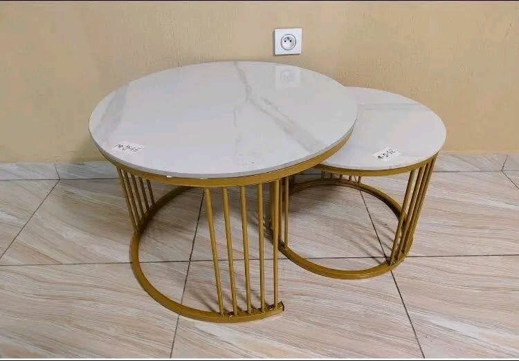 Tables rondes emboîtables