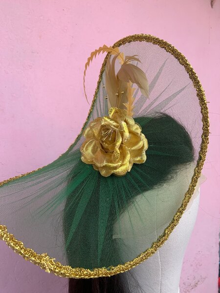 Fascinator