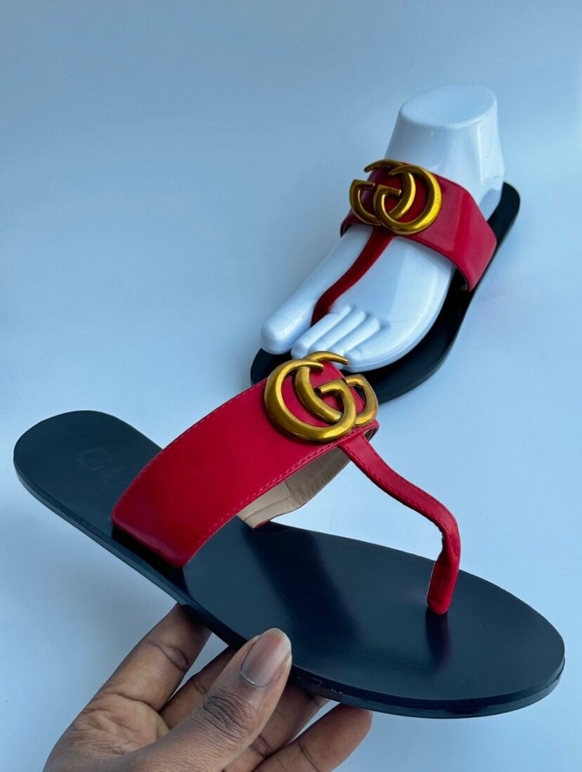 Gucci slippers
