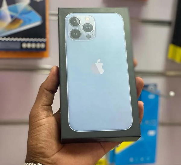 BRAND NEW IPHONE 🍏 pro 