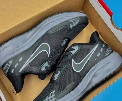 Trainers Adidas sneakers grey