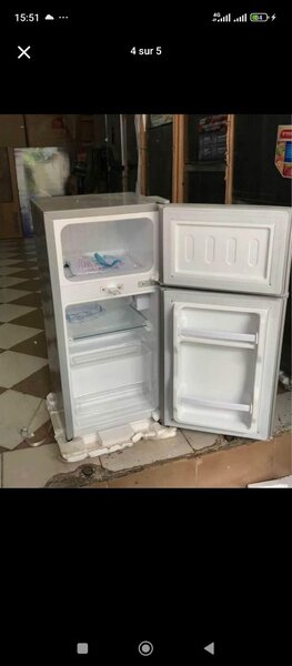 Mini réfrigérateur compact