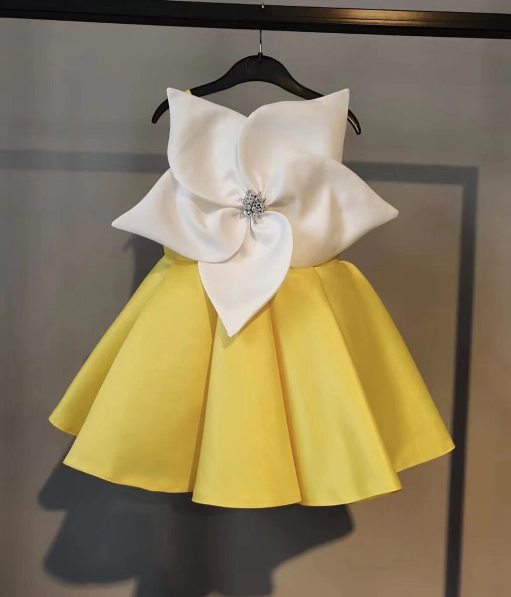 Trending White Star Kids Birthday Dress Children's clothing