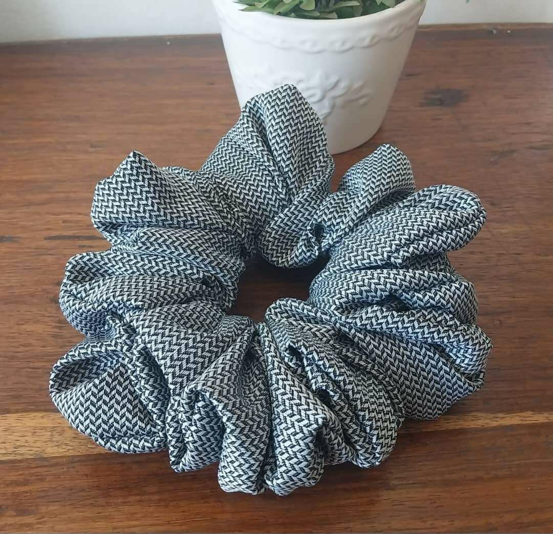 Naledi Scrunchy