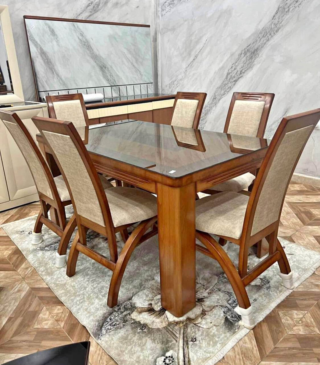 Table à manger moderne